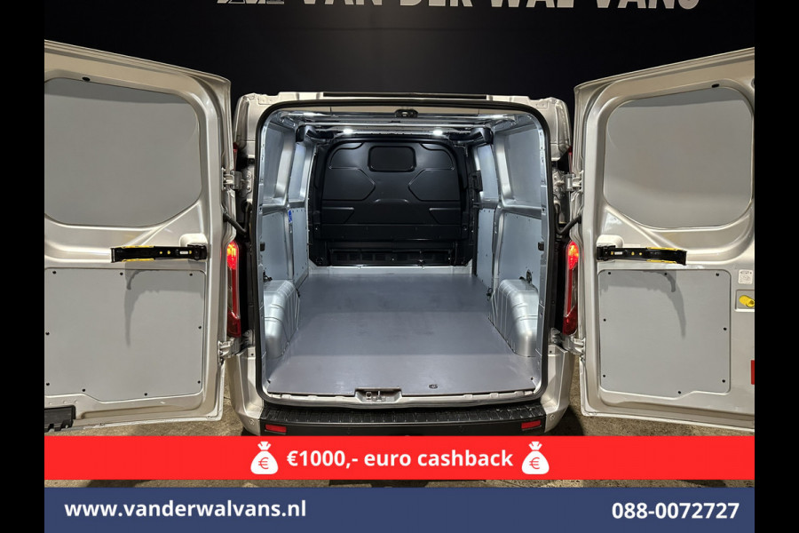 Ford Transit Custom 2.0 TDCI 130pk L2H1 Euro6 *Rijklaar Direct Rijden* Airco | Navigatie | LED | Cruisecontrol | 2800kg Trekhaak Android Auto, Verwarmde voorruit, Parkeersensoren, Bijrijdersbank Ford Transit Custom 2.0 TDCI 130pk L2H1 Euro6 *Rijklaar Direct Rijden* Airco | Navigatie | LED | Cruisecontrol | 2800kg Trekhaak Android Auto, Verwarmde voorruit, Parkeersensoren, Bijrijdersbank