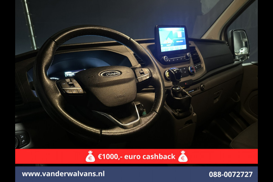 Ford Transit Custom 2.0 TDCI 130pk L2H1 Euro6 *Rijklaar Direct Rijden* Airco | Navigatie | LED | Cruisecontrol | 2800kg Trekhaak Android Auto, Verwarmde voorruit, Parkeersensoren, Bijrijdersbank Ford Transit Custom 2.0 TDCI 130pk L2H1 Euro6 *Rijklaar Direct Rijden* Airco | Navigatie | LED | Cruisecontrol | 2800kg Trekhaak Android Auto, Verwarmde voorruit, Parkeersensoren, Bijrijdersbank