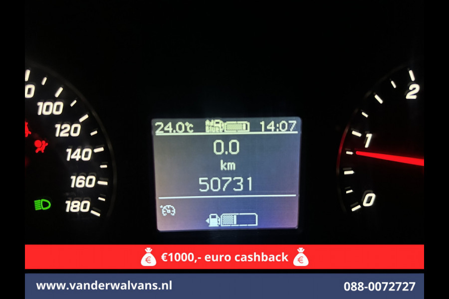 Mercedes-Benz Sprinter 317 CDI 170pk L3H2 Euro6 Airco | Camera | Apple Carplay | Android Auto Cruisecontrol, Parkeersensoren, Stoelverwarming, Bijrijdersbank, MBUX