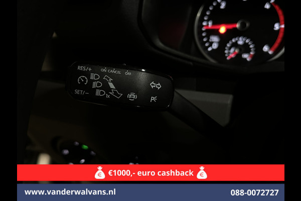 Volkswagen Crafter 2.0 TDI 141pk L3H3 L2H2 Euro6 Airco | Navigatie | Apple Carplay | Cruisecontrol Android Auto, Bijrijdersbank, 3000kg trekvermogen, zilver Volkswagen Crafter 2.0 TDI 141pk L3H3 L2H2 Euro6 Airco | Navigatie | Apple Carplay | Cruisecontrol Android Auto, Bijrijdersbank, 3000kg trekvermogen, zilver