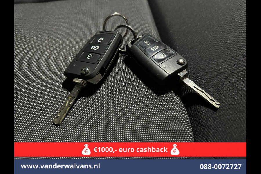 Volkswagen Crafter 2.0 TDI 141pk L3H3 L2H2 Euro6 Airco | Navigatie | Apple Carplay | Cruisecontrol Android Auto, Bijrijdersbank, 3000kg trekvermogen, zilver Volkswagen Crafter 2.0 TDI 141pk L3H3 L2H2 Euro6 Airco | Navigatie | Apple Carplay | Cruisecontrol Android Auto, Bijrijdersbank, 3000kg trekvermogen, zilver