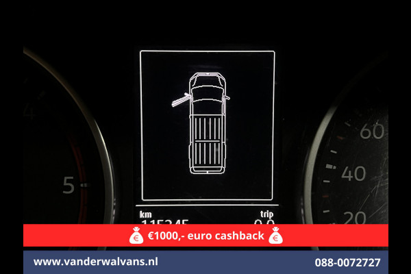 Volkswagen Crafter 2.0 TDI 141pk L3H3 L2H2 Euro6 Airco | Navigatie | Apple Carplay | Cruisecontrol Android Auto, Bijrijdersbank, 3000kg trekvermogen, zilver Volkswagen Crafter 2.0 TDI 141pk L3H3 L2H2 Euro6 Airco | Navigatie | Apple Carplay | Cruisecontrol Android Auto, Bijrijdersbank, 3000kg trekvermogen, zilver