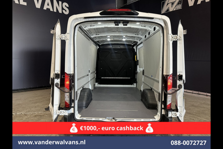 Ford Transit 2.0 TDCI 130pk L3H2 Euro6 Airco | Camera | Navigatie | Apple Carplay | Android Auto Cruisecontrol, Stoelverwarming, Parkeersensoren, Verwarmde voorruit, Bijrijdersbank