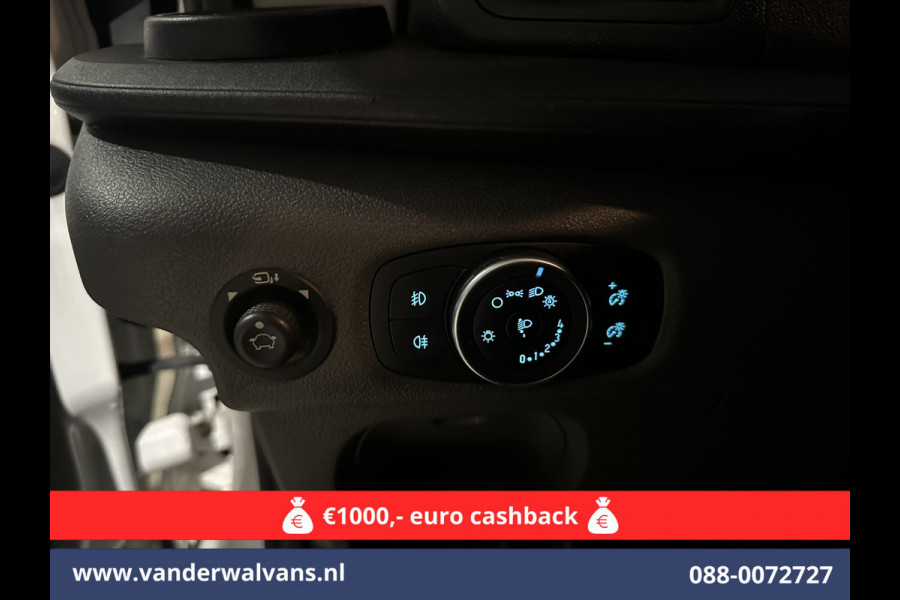 Ford Transit 2.0 TDCI 130pk L3H2 Euro6 Airco | Camera | Navigatie | Apple Carplay | Android Auto Cruisecontrol, Stoelverwarming, Parkeersensoren, Verwarmde voorruit, Bijrijdersbank