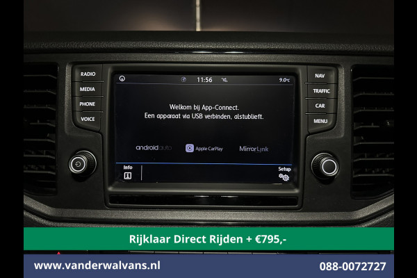 Volkswagen Crafter 2.0 TDI 140pk L3H3 L2H2 Euro6 *Rijklaar Direct Rijden* Airco | Navigatie | Apple Carplay | Android Auto | Cruisecontrol Bijrijdersbank, 3000kg trekvermogen, zilver