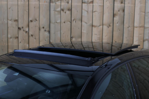 Volkswagen Golf 2.0 TSI 4Motion R *Pano*Dynaudio*Keyless*1e eigenaar* Volkswagen Golf 2.0 TSI 4Motion R *Pano*Dynaudio*Keyless*1e eigenaar*