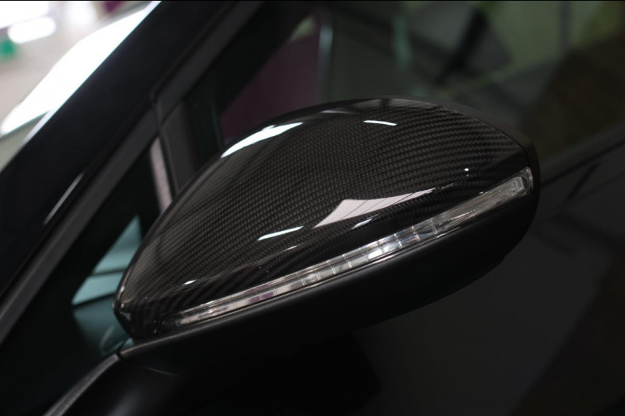 Volkswagen Golf 2.0 TSI 4Motion R *Pano*Dynaudio*Keyless*1e eigenaar* Volkswagen Golf 2.0 TSI 4Motion R *Pano*Dynaudio*Keyless*1e eigenaar*