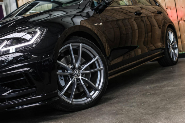 Volkswagen Golf 2.0 TSI 4Motion R *Pano*Dynaudio*Keyless*1e eigenaar* Volkswagen Golf 2.0 TSI 4Motion R *Pano*Dynaudio*Keyless*1e eigenaar*