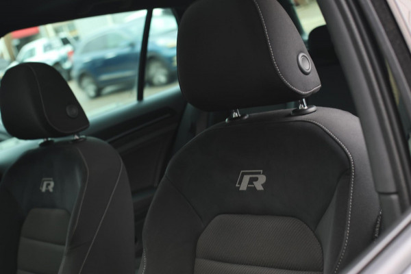 Volkswagen Golf 2.0 TSI 4Motion R *Pano*Dynaudio*Keyless*1e eigenaar* Volkswagen Golf 2.0 TSI 4Motion R *Pano*Dynaudio*Keyless*1e eigenaar*