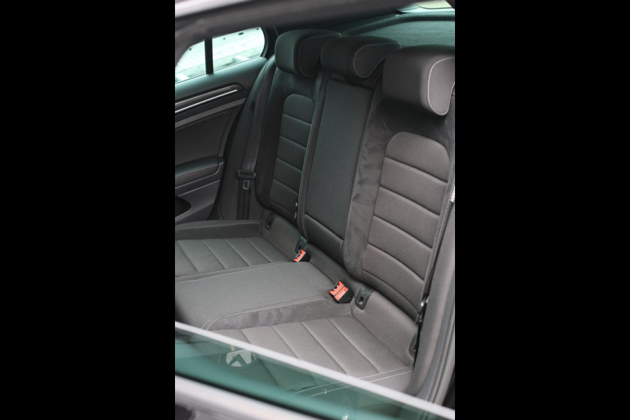 Volkswagen Golf 2.0 TSI 4Motion R *Pano*Dynaudio*Keyless*1e eigenaar* Volkswagen Golf 2.0 TSI 4Motion R *Pano*Dynaudio*Keyless*1e eigenaar*