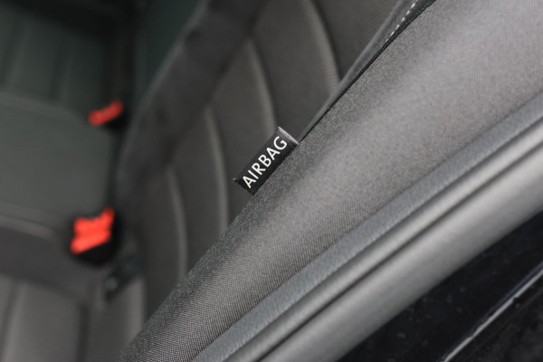 Volkswagen Golf 2.0 TSI 4Motion R *Pano*Dynaudio*Keyless*1e eigenaar* Volkswagen Golf 2.0 TSI 4Motion R *Pano*Dynaudio*Keyless*1e eigenaar*