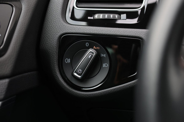 Volkswagen Golf 2.0 TSI 4Motion R *Pano*Dynaudio*Keyless*1e eigenaar* Volkswagen Golf 2.0 TSI 4Motion R *Pano*Dynaudio*Keyless*1e eigenaar*