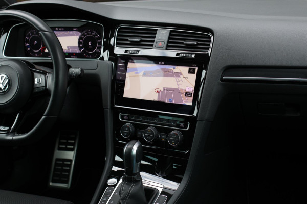 Volkswagen Golf 2.0 TSI 4Motion R *Pano*Dynaudio*Keyless*1e eigenaar* Volkswagen Golf 2.0 TSI 4Motion R *Pano*Dynaudio*Keyless*1e eigenaar*