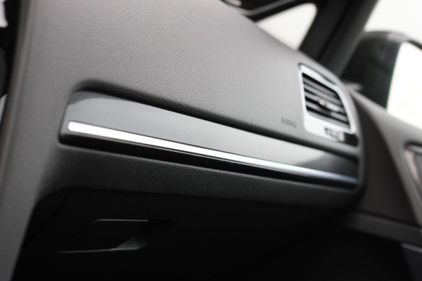 Volkswagen Golf 2.0 TSI 4Motion R *Pano*Dynaudio*Keyless*1e eigenaar* Volkswagen Golf 2.0 TSI 4Motion R *Pano*Dynaudio*Keyless*1e eigenaar*