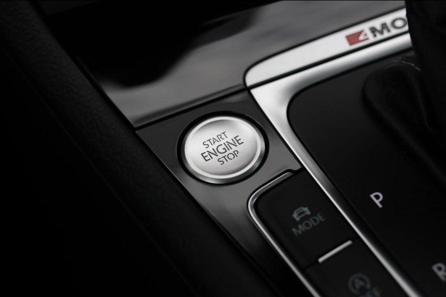 Volkswagen Golf 2.0 TSI 4Motion R *Pano*Dynaudio*Keyless*1e eigenaar* Volkswagen Golf 2.0 TSI 4Motion R *Pano*Dynaudio*Keyless*1e eigenaar*