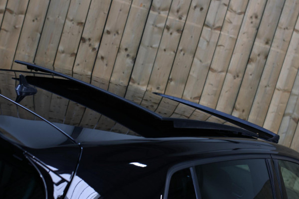 Volkswagen Golf 2.0 TSI 4Motion R *Pano*Dynaudio*Keyless*1e eigenaar* Volkswagen Golf 2.0 TSI 4Motion R *Pano*Dynaudio*Keyless*1e eigenaar*