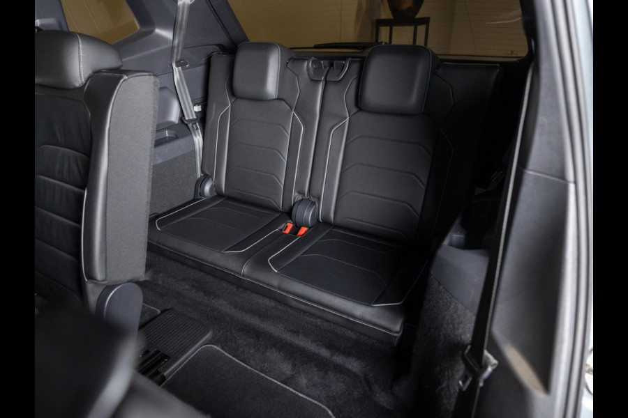 Volkswagen Tiguan Allspace 2.0 TSI 4Motion 3x R-Line 7 persoons / 220pk / Panorama dak / Trekhaak / Stoelverwarming / Volkswagen Tiguan Allspace 2.0 TSI 4Motion 3x R-Line 7 persoons / 220pk / Panorama dak / Trekhaak / Stoelverwarming /