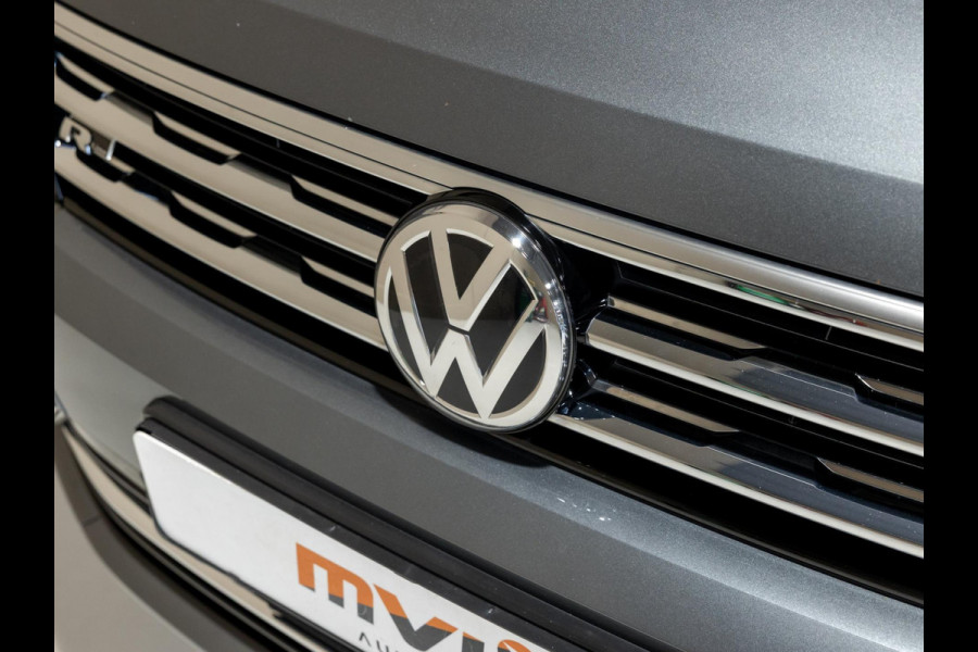 Volkswagen Tiguan Allspace 2.0 TSI 4Motion 3x R-Line 7 persoons / 220pk / Panorama dak / Trekhaak / Stoelverwarming / Volkswagen Tiguan Allspace 2.0 TSI 4Motion 3x R-Line 7 persoons / 220pk / Panorama dak / Trekhaak / Stoelverwarming /