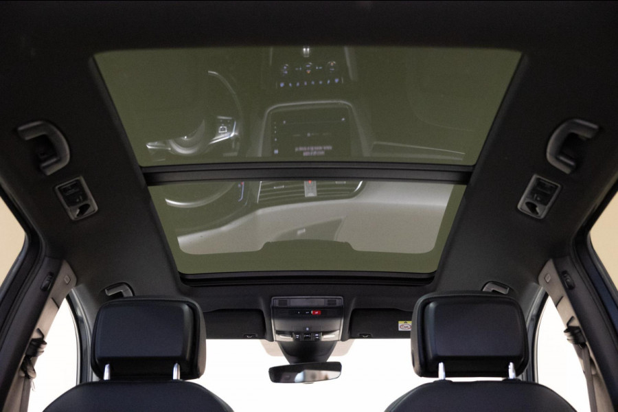 Volkswagen Tiguan Allspace 2.0 TSI 4Motion 3x R-Line 7 persoons / 220pk / Panorama dak / Trekhaak / Stoelverwarming / Volkswagen Tiguan Allspace 2.0 TSI 4Motion 3x R-Line 7 persoons / 220pk / Panorama dak / Trekhaak / Stoelverwarming /