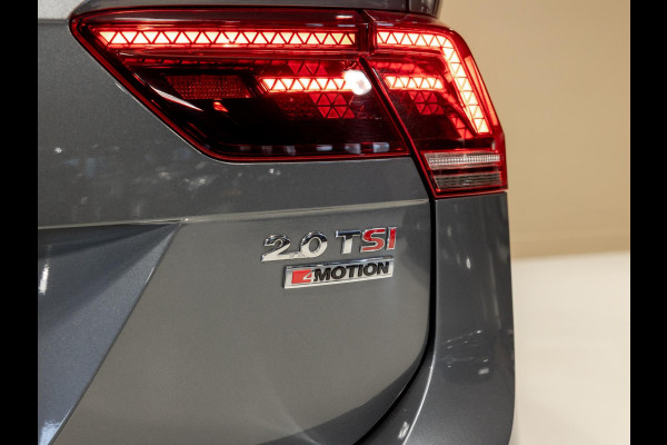 Volkswagen Tiguan Allspace 2.0 TSI 4Motion 3x R-Line 7 persoons / 220pk / Panorama dak / Trekhaak / Stoelverwarming / Volkswagen Tiguan Allspace 2.0 TSI 4Motion 3x R-Line 7 persoons / 220pk / Panorama dak / Trekhaak / Stoelverwarming /