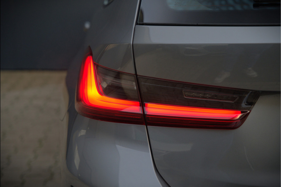 BMW 3 Serie Touring 330i xDrive High Excecutive M Sport | M Performance | Stoelverwarming | Camera | Navigatie | Parkeersensoren | Apple Carplay | Keyless | HIFI | Adaptive Cruise Control | DAB | LED | BTW | Fabrieksgarantie