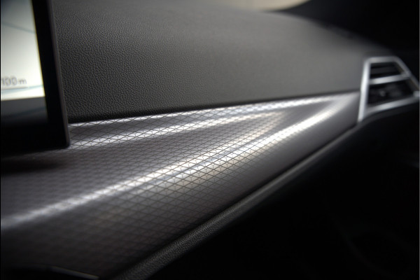 BMW 3 Serie Touring 330i xDrive High Excecutive M Sport | M Performance | Stoelverwarming | Camera | Navigatie | Parkeersensoren | Apple Carplay | Keyless | HIFI | Adaptive Cruise Control | DAB | LED | BTW | Fabrieksgarantie