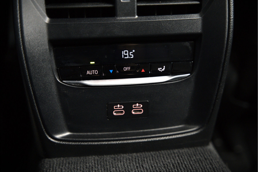 BMW 3 Serie Touring 330i xDrive High Excecutive M Sport | M Performance | Stoelverwarming | Camera | Navigatie | Parkeersensoren | Apple Carplay | Keyless | HIFI | Adaptive Cruise Control | DAB | LED | BTW | Fabrieksgarantie