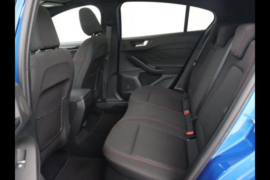 Ford Focus 1.0 EcoBoost Hybrid ST Line | Panoramadak | Adaptive cruise | Camera | B&O Sound | Carplay | Navigatie | Keyless | Full LED
