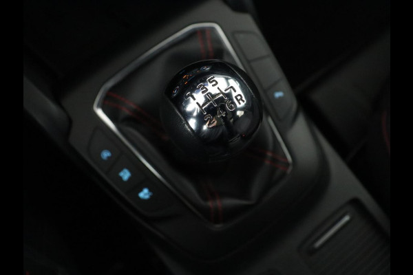 Ford Focus 1.0 EcoBoost Hybrid ST Line | Panoramadak | Adaptive cruise | Camera | B&O Sound | Carplay | Navigatie | Keyless | Full LED