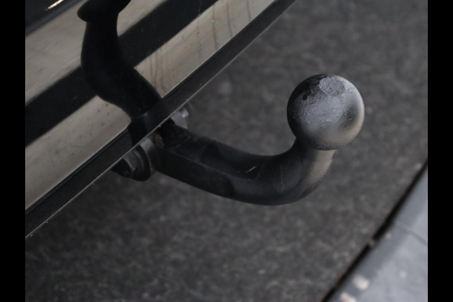 Ford Focus 1.0 EcoBoost Trend Edition | Trekhaak | Carplay | Navigatie | Parkeerhulp | Cruise control | Airco | Bluetooth