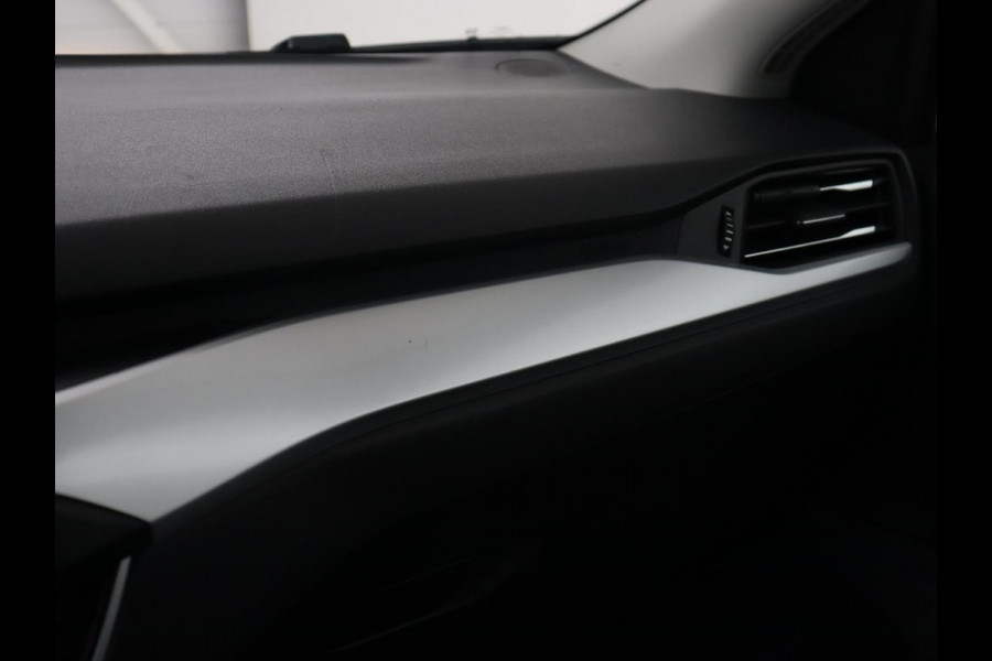 Ford Focus 1.0 EcoBoost Trend Edition | Trekhaak | Carplay | Navigatie | Parkeerhulp | Cruise control | Airco | Bluetooth