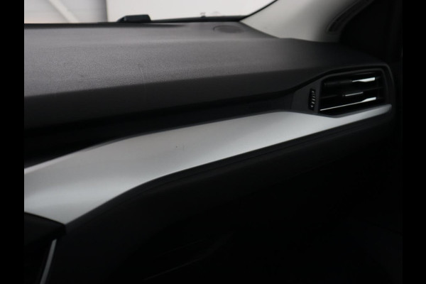 Ford Focus 1.0 EcoBoost Trend Edition | Trekhaak | Carplay | Navigatie | Parkeerhulp | Cruise control | Airco | Bluetooth