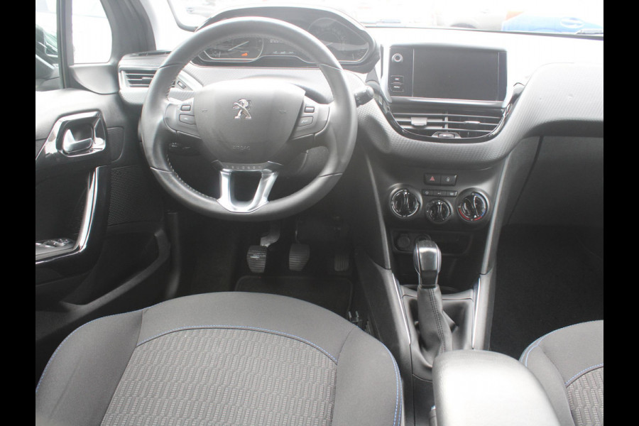 Peugeot 208 1.2 PureTech Signature | NAVIGATIE | APPLE CARPLAY | Peugeot 208 1.2 PureTech Signature | NAVIGATIE | APPLE CARPLAY |