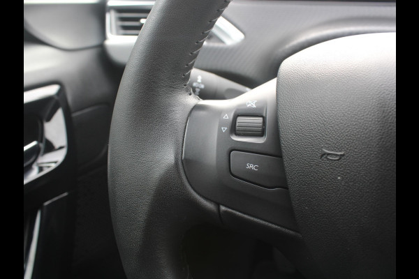 Peugeot 208 1.2 PureTech Signature | NAVIGATIE | APPLE CARPLAY | Peugeot 208 1.2 PureTech Signature | NAVIGATIE | APPLE CARPLAY |
