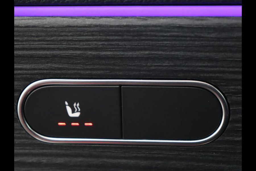 Mercedes-Benz A-Klasse 250e AMG | Panoramadak | 360 Camera | Burmester | Stoelverwarming | Adaptive cruise | Carplay | Sfeerverlichting | 19'' | Navigatie | Widescreen | Leder/Alcantara | PHEV | Plug In Mercedes-Benz A-Klasse 250e AMG | Panoramadak | 360 Camera | Burmester | Stoelverwarming | Adaptive cruise | Carplay | Sfeerverlichting | 19'' | Navigatie | Widescreen | Leder/Alcantara | PHEV | Plug In