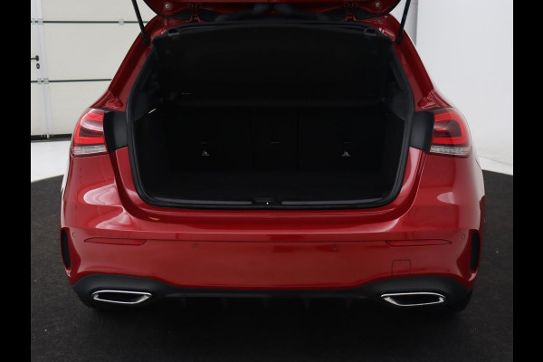 Mercedes-Benz A-Klasse 250e AMG | Panoramadak | 360 Camera | Burmester | Stoelverwarming | Adaptive cruise | Carplay | Sfeerverlichting | 19'' | Navigatie | Widescreen | Leder/Alcantara | PHEV | Plug In Mercedes-Benz A-Klasse 250e AMG | Panoramadak | 360 Camera | Burmester | Stoelverwarming | Adaptive cruise | Carplay | Sfeerverlichting | 19'' | Navigatie | Widescreen | Leder/Alcantara | PHEV | Plug In