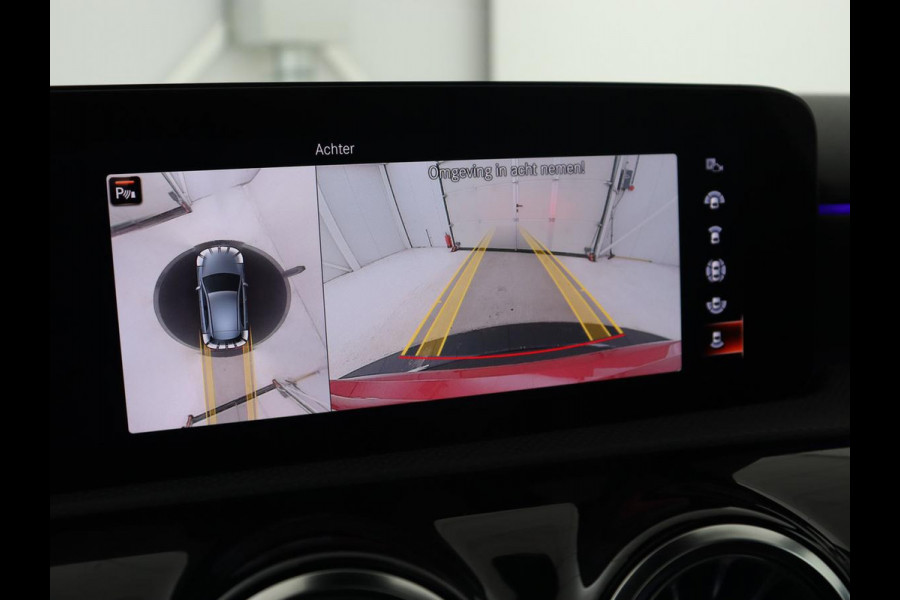 Mercedes-Benz A-Klasse 250e AMG | Panoramadak | 360 Camera | Burmester | Stoelverwarming | Adaptive cruise | Carplay | Sfeerverlichting | 19'' | Navigatie | Widescreen | Leder/Alcantara | PHEV | Plug In Mercedes-Benz A-Klasse 250e AMG | Panoramadak | 360 Camera | Burmester | Stoelverwarming | Adaptive cruise | Carplay | Sfeerverlichting | 19'' | Navigatie | Widescreen | Leder/Alcantara | PHEV | Plug In