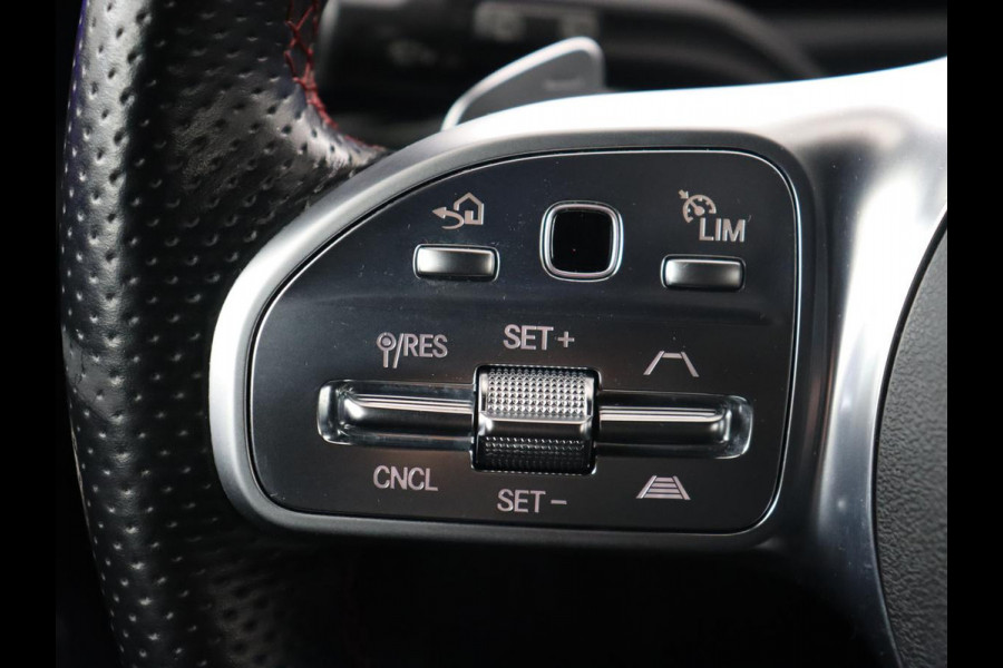 Mercedes-Benz A-Klasse 250e AMG | Panoramadak | 360 Camera | Burmester | Stoelverwarming | Adaptive cruise | Carplay | Sfeerverlichting | 19'' | Navigatie | Widescreen | Leder/Alcantara | PHEV | Plug In Mercedes-Benz A-Klasse 250e AMG | Panoramadak | 360 Camera | Burmester | Stoelverwarming | Adaptive cruise | Carplay | Sfeerverlichting | 19'' | Navigatie | Widescreen | Leder/Alcantara | PHEV | Plug In
