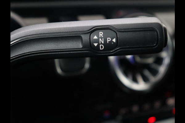 Mercedes-Benz A-Klasse 250e AMG | Panoramadak | 360 Camera | Burmester | Stoelverwarming | Adaptive cruise | Carplay | Sfeerverlichting | 19'' | Navigatie | Widescreen | Leder/Alcantara | PHEV | Plug In Mercedes-Benz A-Klasse 250e AMG | Panoramadak | 360 Camera | Burmester | Stoelverwarming | Adaptive cruise | Carplay | Sfeerverlichting | 19'' | Navigatie | Widescreen | Leder/Alcantara | PHEV | Plug In