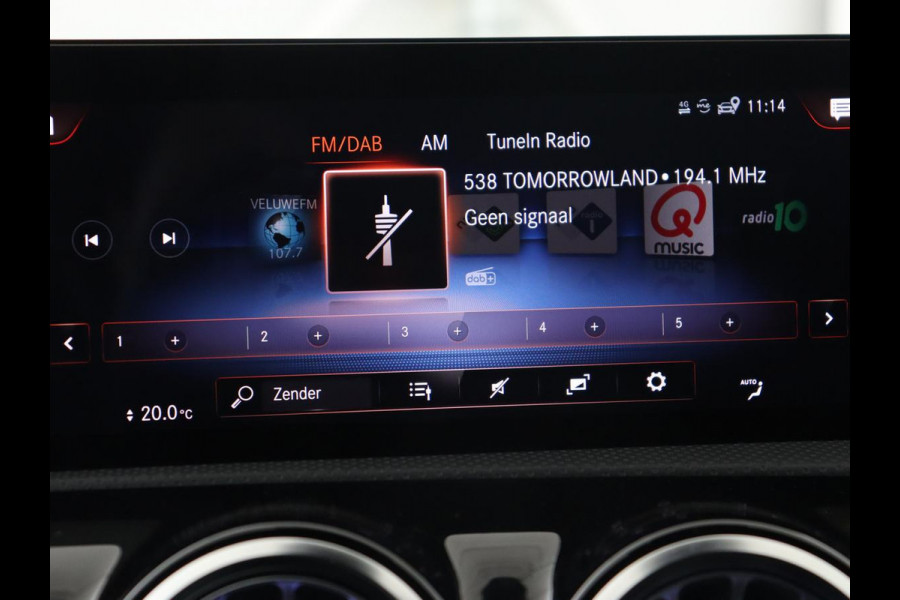 Mercedes-Benz A-Klasse 250e AMG | Panoramadak | 360 Camera | Burmester | Stoelverwarming | Adaptive cruise | Carplay | Sfeerverlichting | 19'' | Navigatie | Widescreen | Leder/Alcantara | PHEV | Plug In Mercedes-Benz A-Klasse 250e AMG | Panoramadak | 360 Camera | Burmester | Stoelverwarming | Adaptive cruise | Carplay | Sfeerverlichting | 19'' | Navigatie | Widescreen | Leder/Alcantara | PHEV | Plug In