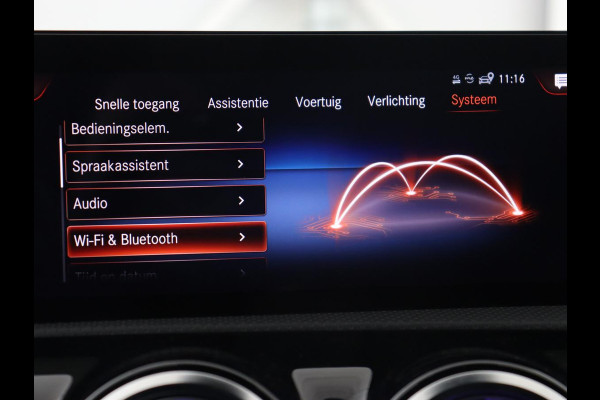 Mercedes-Benz A-Klasse 250e AMG | Panoramadak | 360 Camera | Burmester | Stoelverwarming | Adaptive cruise | Carplay | Sfeerverlichting | 19'' | Navigatie | Widescreen | Leder/Alcantara | PHEV | Plug In Mercedes-Benz A-Klasse 250e AMG | Panoramadak | 360 Camera | Burmester | Stoelverwarming | Adaptive cruise | Carplay | Sfeerverlichting | 19'' | Navigatie | Widescreen | Leder/Alcantara | PHEV | Plug In