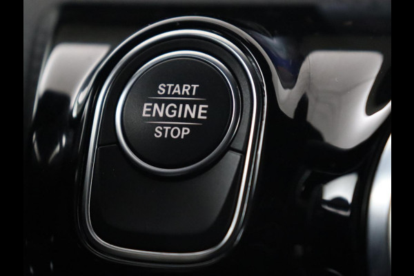 Mercedes-Benz A-Klasse 250e AMG | Panoramadak | 360 Camera | Burmester | Stoelverwarming | Adaptive cruise | Carplay | Sfeerverlichting | 19'' | Navigatie | Widescreen | Leder/Alcantara | PHEV | Plug In Mercedes-Benz A-Klasse 250e AMG | Panoramadak | 360 Camera | Burmester | Stoelverwarming | Adaptive cruise | Carplay | Sfeerverlichting | 19'' | Navigatie | Widescreen | Leder/Alcantara | PHEV | Plug In