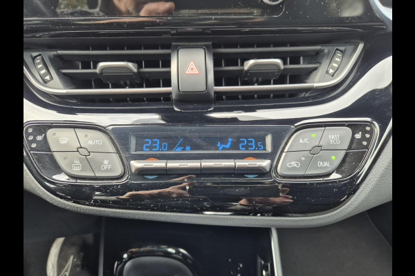 Toyota C-HR 2.0 Hybrid 184PK First Edition ,trekhaak,stoelverwarming,navigatie/camera,cruise,