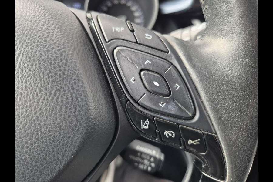 Toyota C-HR 2.0 Hybrid 184PK First Edition ,trekhaak,stoelverwarming,navigatie/camera,cruise,