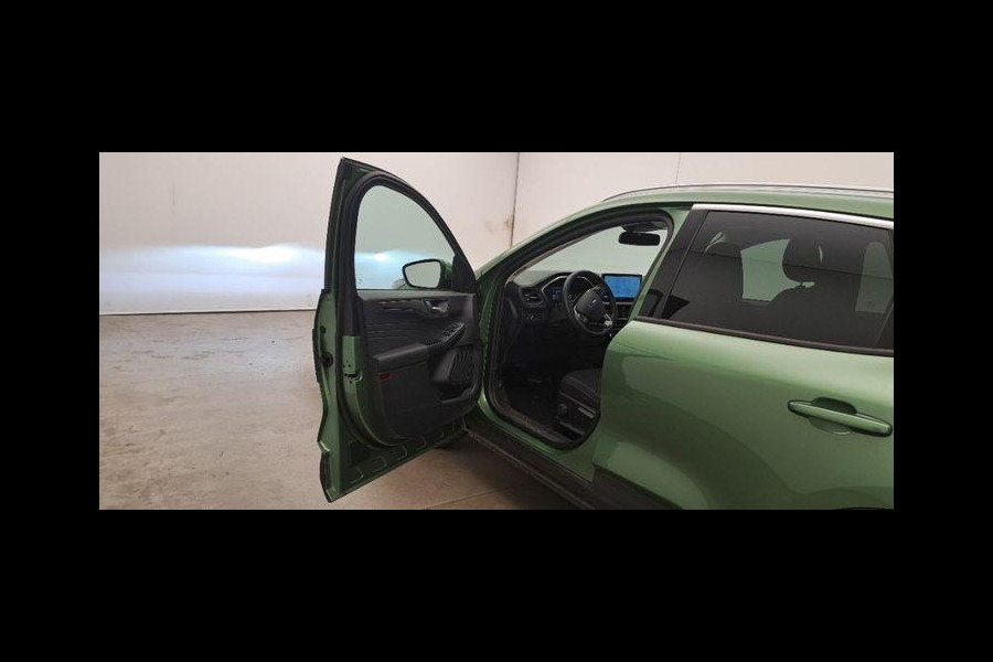 Ford Kuga 2.5 PHEV Titanium 243pk | Driver Assistance Pack | SYNC 4 Navigatie | 2.100kg Trekgewicht Ford Kuga 2.5 PHEV Titanium 243pk | Driver Assistance Pack | SYNC 4 Navigatie | 2.100kg Trekgewicht