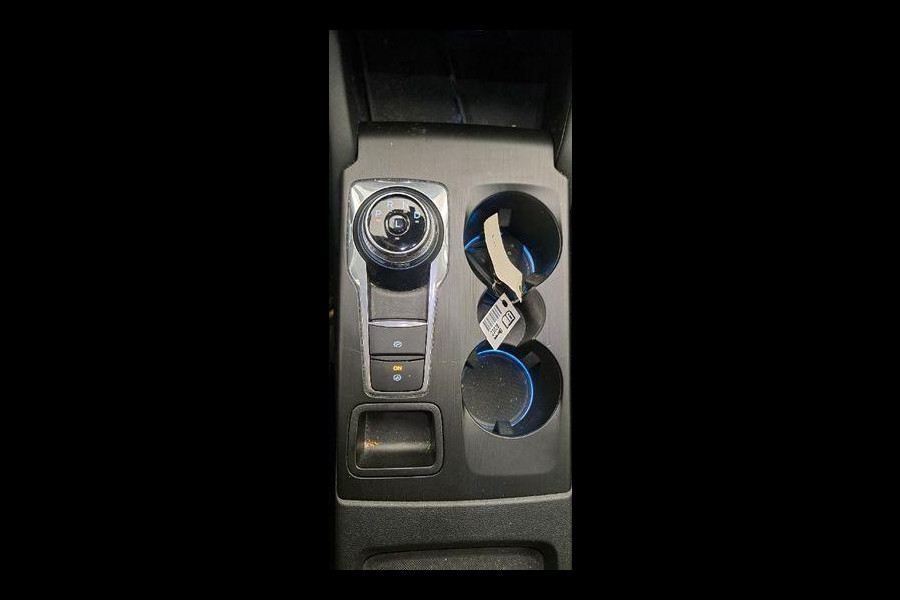 Ford Kuga 2.5 PHEV Titanium 243pk | Driver Assistance Pack | SYNC 4 Navigatie | 2.100kg Trekgewicht Ford Kuga 2.5 PHEV Titanium 243pk | Driver Assistance Pack | SYNC 4 Navigatie | 2.100kg Trekgewicht