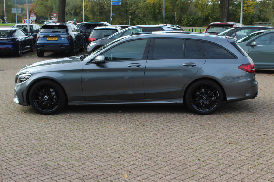 Mercedes-Benz C-Klasse Estate 180 Business Solution AMG / Panoramadak / Camera / Leder / Navigatie / 18'' / DAB / Stoelverwarming / Cruise Control Mercedes-Benz C-Klasse Estate 180 Business Solution AMG / Panoramadak / Camera / Leder / Navigatie / 18'' / DAB / Stoelverwarming / Cruise Control