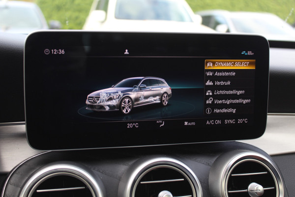 Mercedes-Benz C-Klasse Estate 180 Business Solution AMG / Panoramadak / Camera / Leder / Navigatie / 18'' / DAB / Stoelverwarming / Cruise Control Mercedes-Benz C-Klasse Estate 180 Business Solution AMG / Panoramadak / Camera / Leder / Navigatie / 18'' / DAB / Stoelverwarming / Cruise Control
