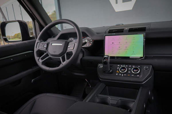 Land Rover Defender 110 P300e 110 X-Dynamic SE ADAPTIVE CRUISE | 360 CAMERA | PANORAMADAK | VOORRUITVERWARMING | MERIDIAN | ELEKTRISCHE STOELEN | STUURVERWARMING | Land Rover Defender 110 P300e 110 X-Dynamic SE ADAPTIVE CRUISE | 360 CAMERA | PANORAMADAK | VOORRUITVERWARMING | MERIDIAN | ELEKTRISCHE STOELEN | STUURVERWARMING |