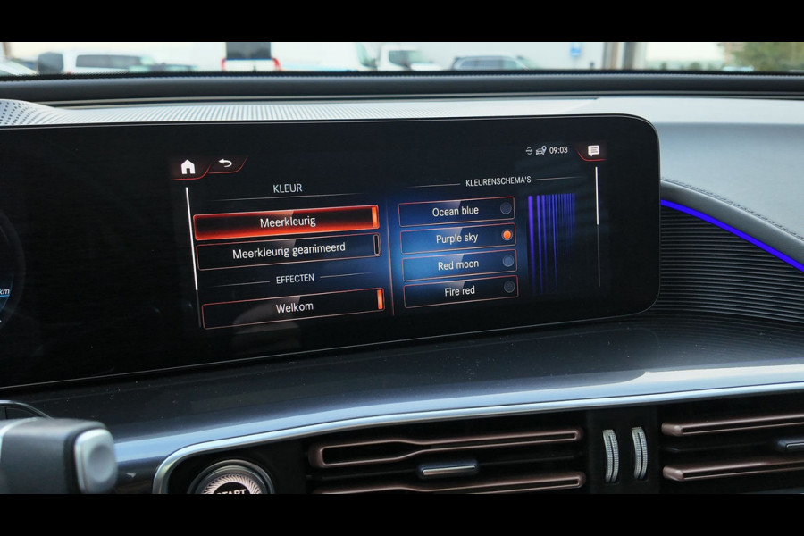 Mercedes-Benz EQC 400 4MATIC Business Solution AMG 80 kWh VOL VOL TREKHAAK Mercedes-Benz EQC 400 4MATIC Business Solution AMG 80 kWh VOL VOL TREKHAAK